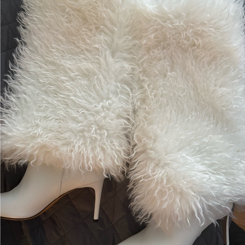 Women's White Fur Boots